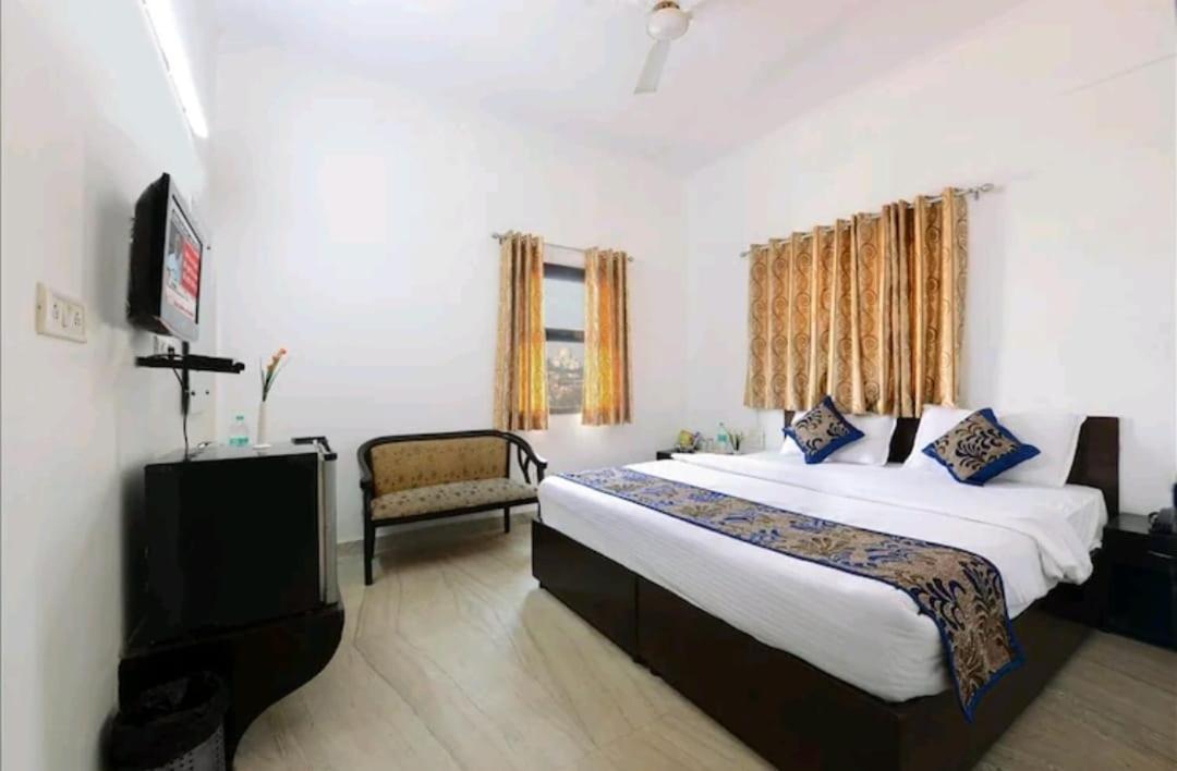 Hotel The First By Goyal Hotelie Agra  Eksteriør bilde